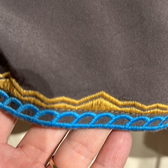 Embroidered Blouse 3/4 sleeves - Picture 5 of 11